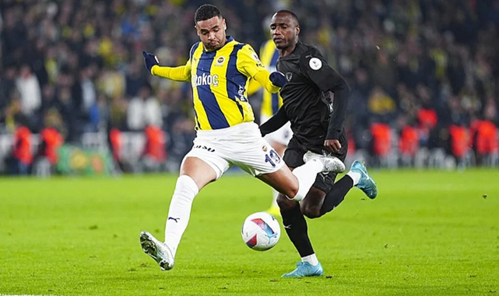 Fenerbahçe, Hatayspor'u 2-1 Mağlup Etti