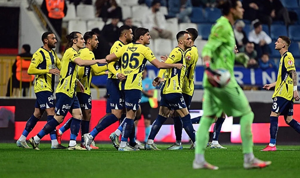 Fenerbahçe Kasımpaşa’yı 3-0 Mağlup Etti