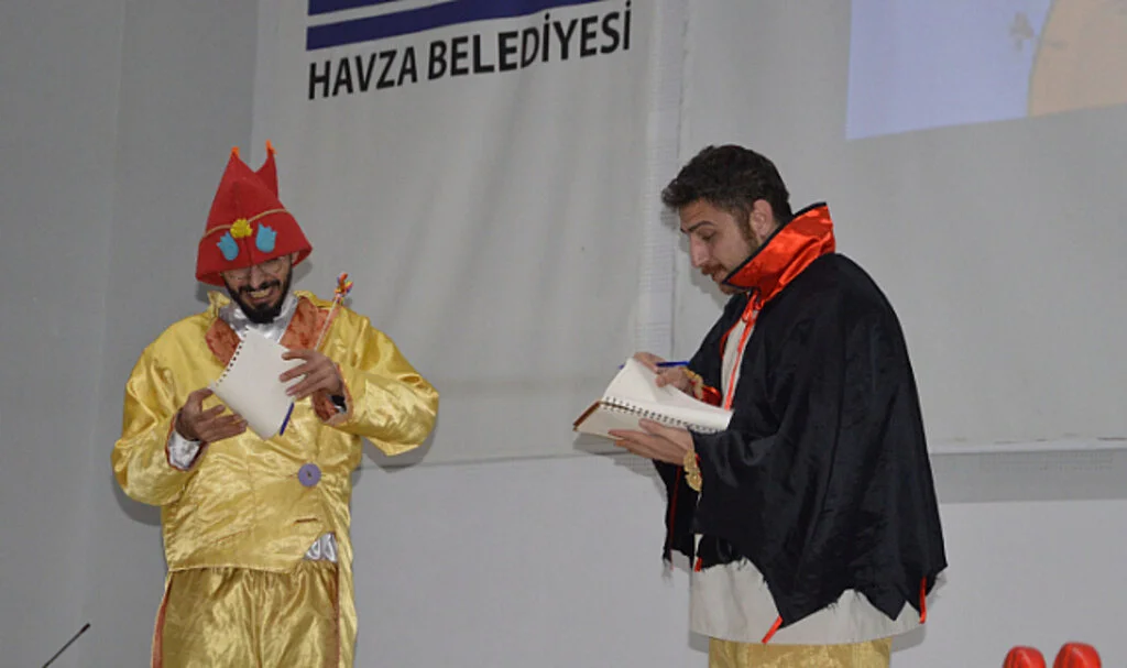 Havza’da "Küçük Prens" Oyunu Çocuklarla Buluştu