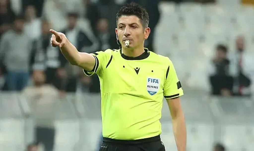 İki Süper Lig hakemi için karar! Testleri geçemediler klasman düşürüldüler... O isim artık amatör hakem