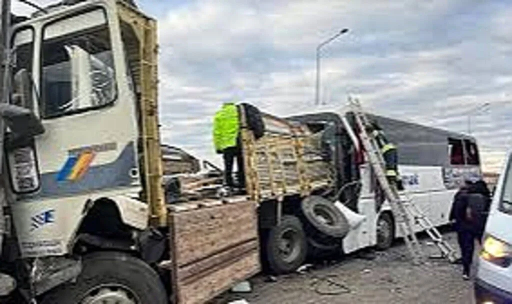 Konya’da Yolcu Otobüsü Kazası: 2 Ölü, 18 Yaralı
