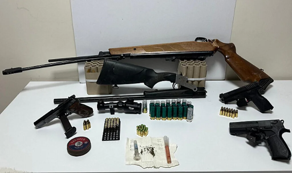 Maganda Balkondan Ateş Etti, Polis Operasyon Yaptı