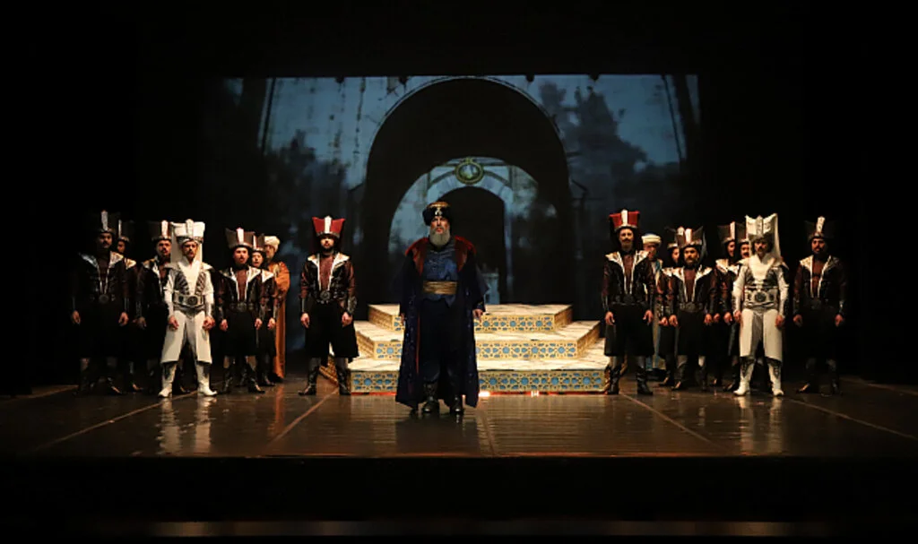 'Muhteşem Süleyman' ayakta alkışlandı