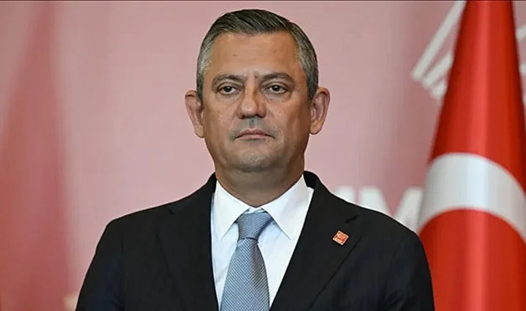 Özgür Özel'den Rıza Akpolat'ın Gözaltına Alınmasına Tepki