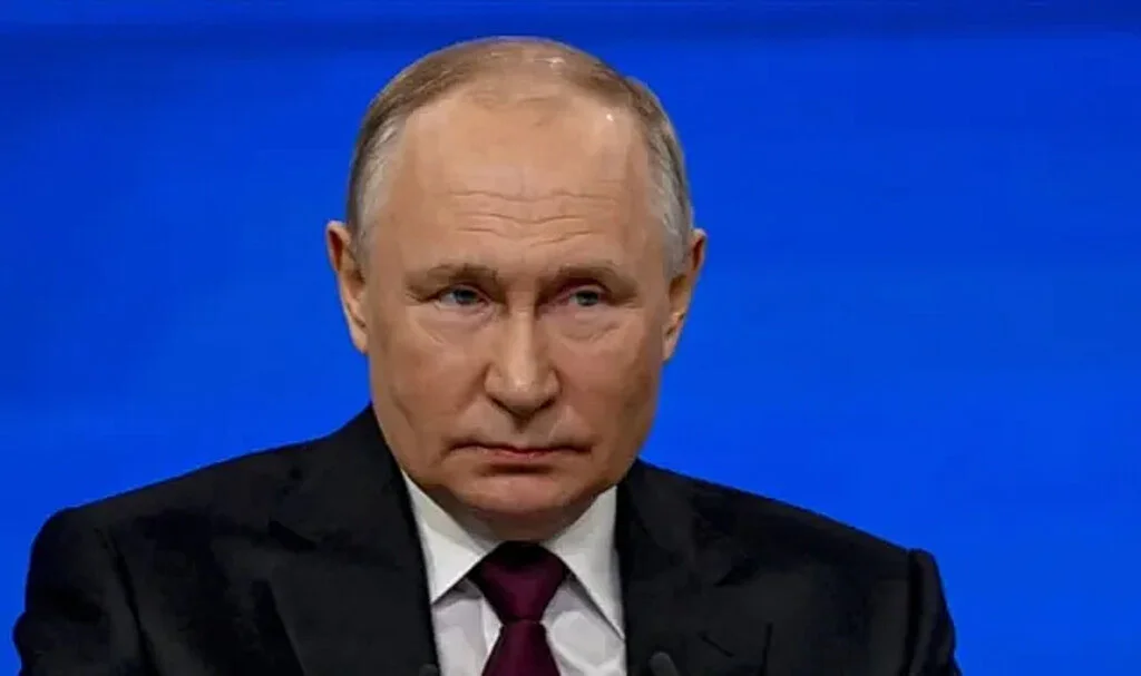 Putin'den korkutan uyarı: Tonlarcası Karadeniz'e sızdı