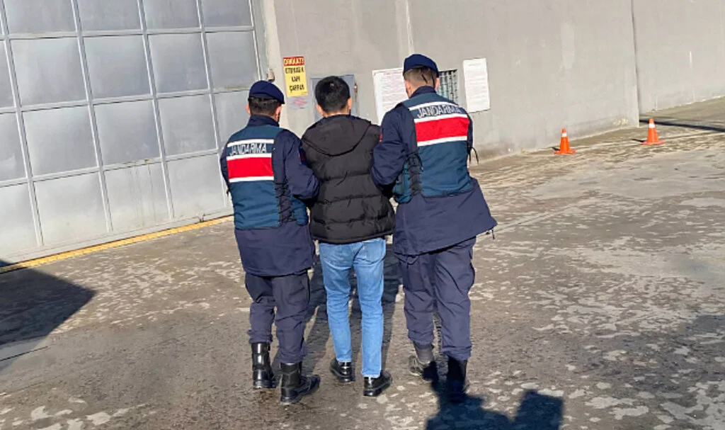 Samsun'da 5 yıl hapis cezası ile aranan şahıs jandarma tarafından yakalandı