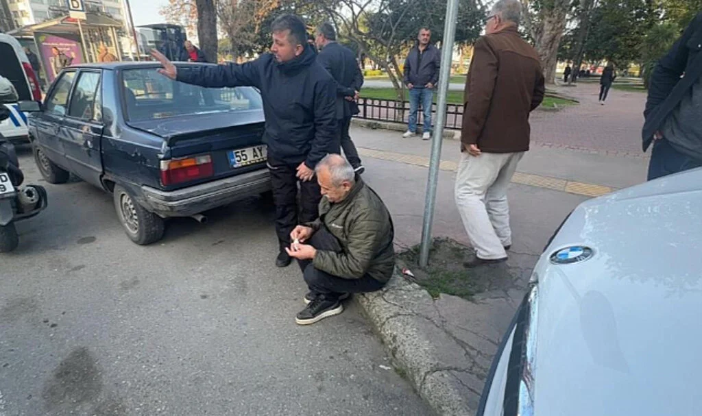 Samsun’da Motosiklet Yayaya Çarptı: 1 Yaralı