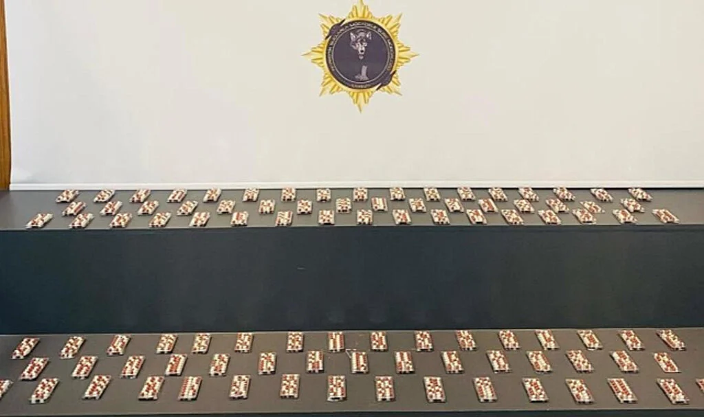 Samsun'da Operasyon: 2.400 Sentetik Ecza Ele Geçirildi