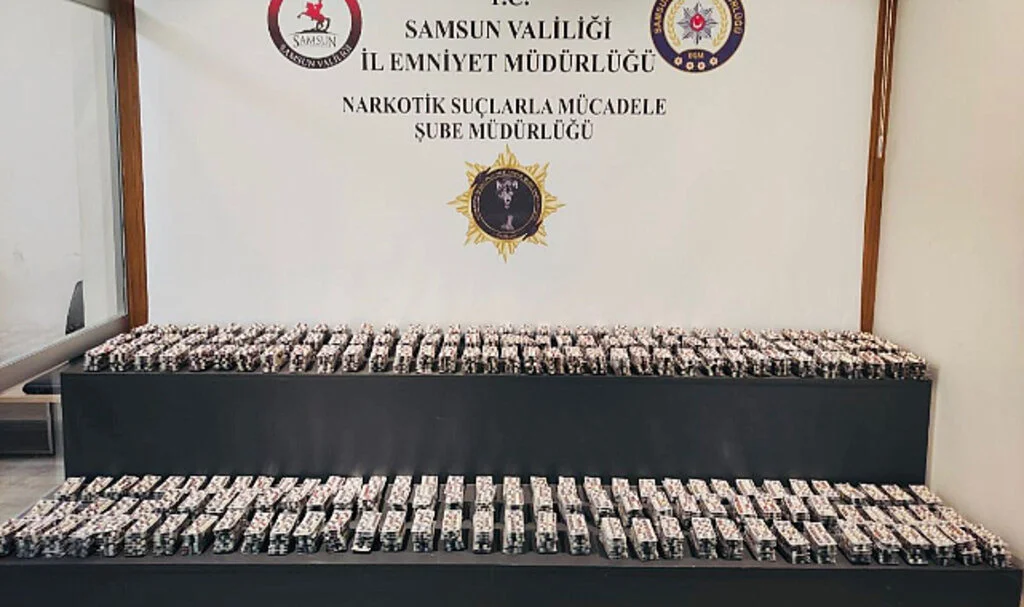 Samsun'da Polis Kovalamacası: 39 Bin Sentetik Ecza Ele Geçirildi