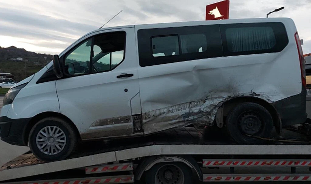 Samsun'da Trafik Kazası: 5 Kişi Yaralandı