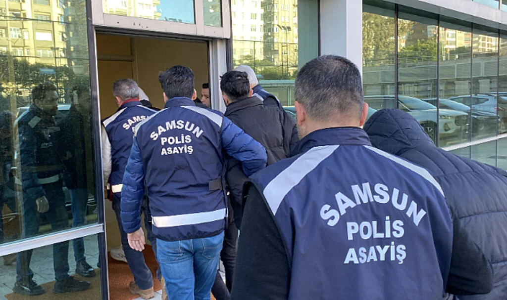 Samsun merkezli fuhuş operasyonunda yakalanan 15 zanlı serbest bırakıldı