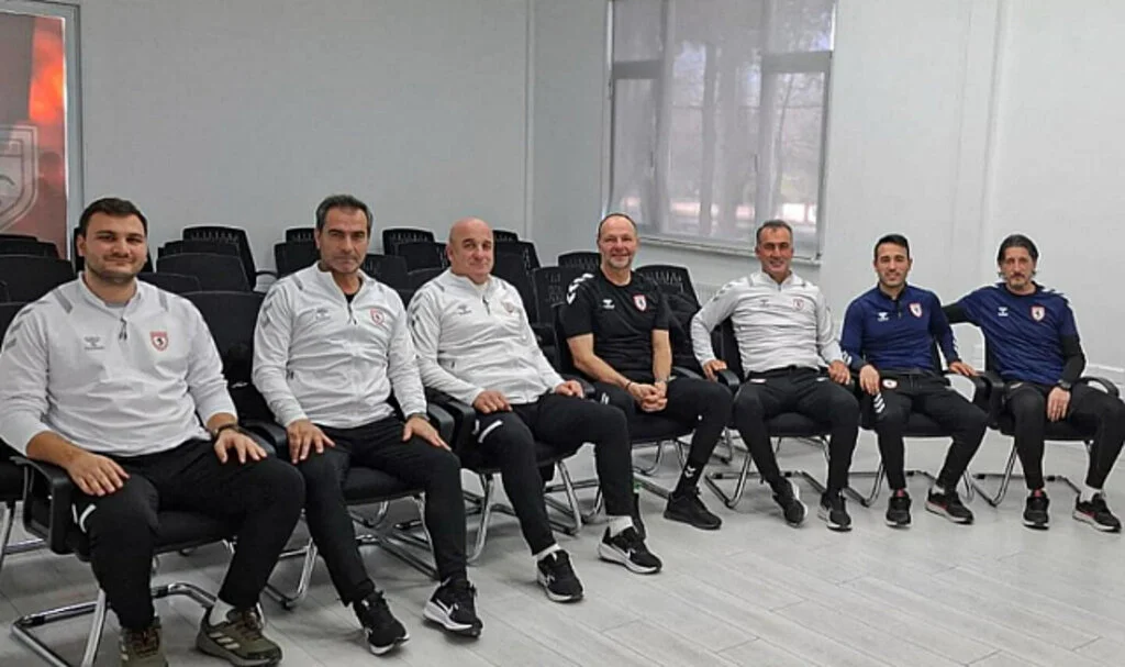 Samsunspor Kaleci Departmanı Petry ile Buluştu