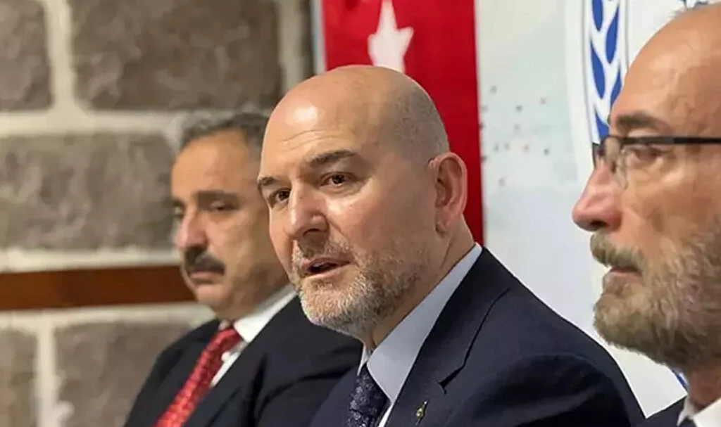 Süleyman Soylu Aktif Siyaseti Bırakacağını Açıkladı