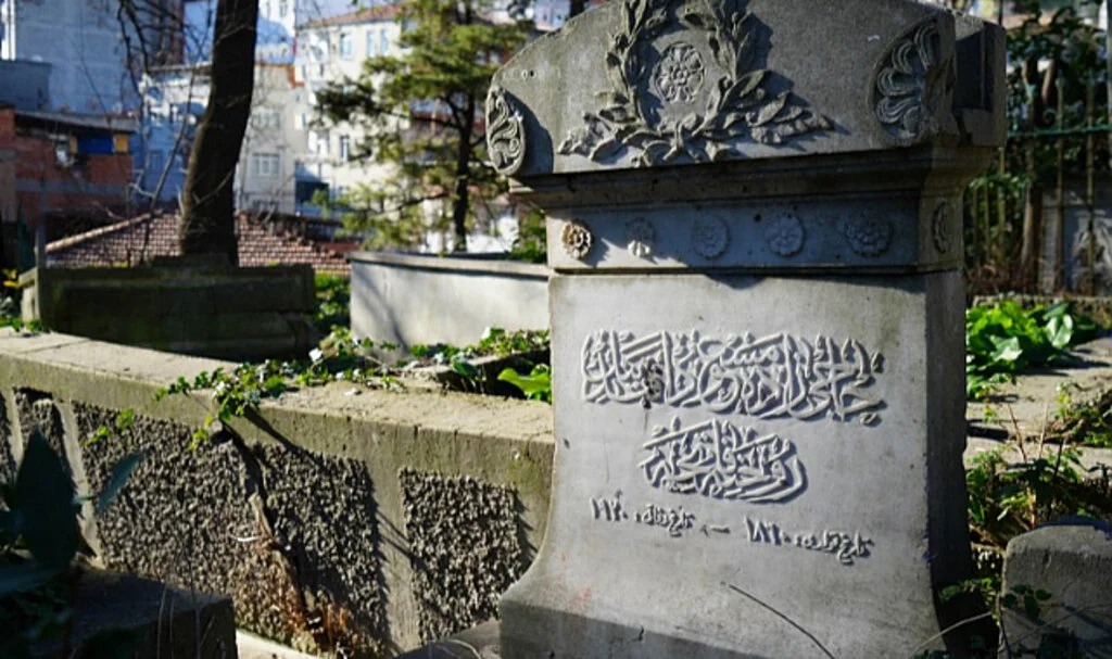 Tarihi mezarlar Samsun'da gün yüzüne çıkıyor