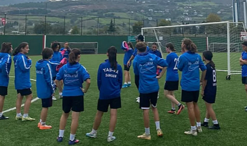 Yab-Pa Kadın Futbol, İlk Devreyi Galibiyetle Tamamlamak İstiyor