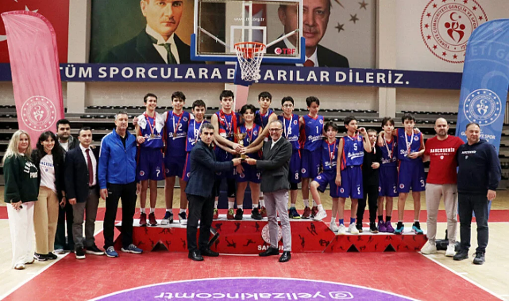 Yıldız Erkekler Basketbol İl Şampiyonu Bahçeşehir Koleji Oldu