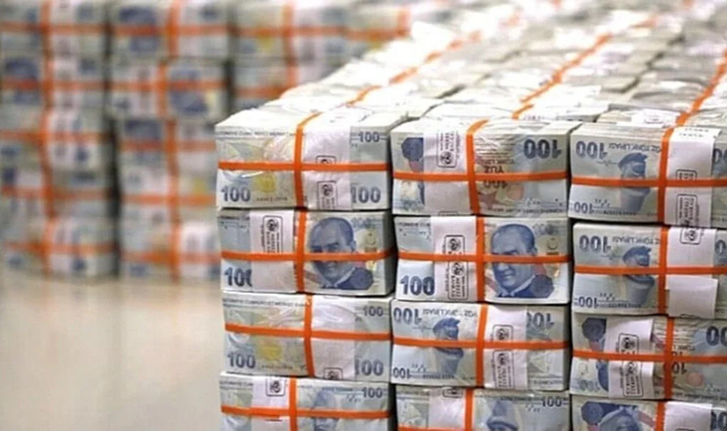 100 TL ve 10 TL Yeni Banknotlar Bugün Dolaşıma Girdi