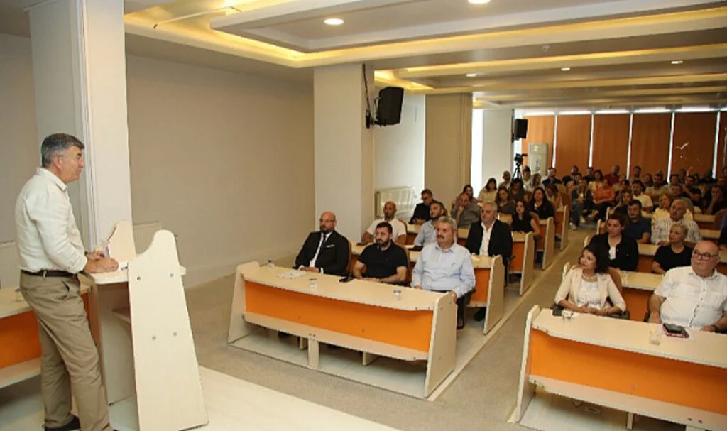 Atakum Belediyesi ve OMÜ’den Personel İçin Seminer