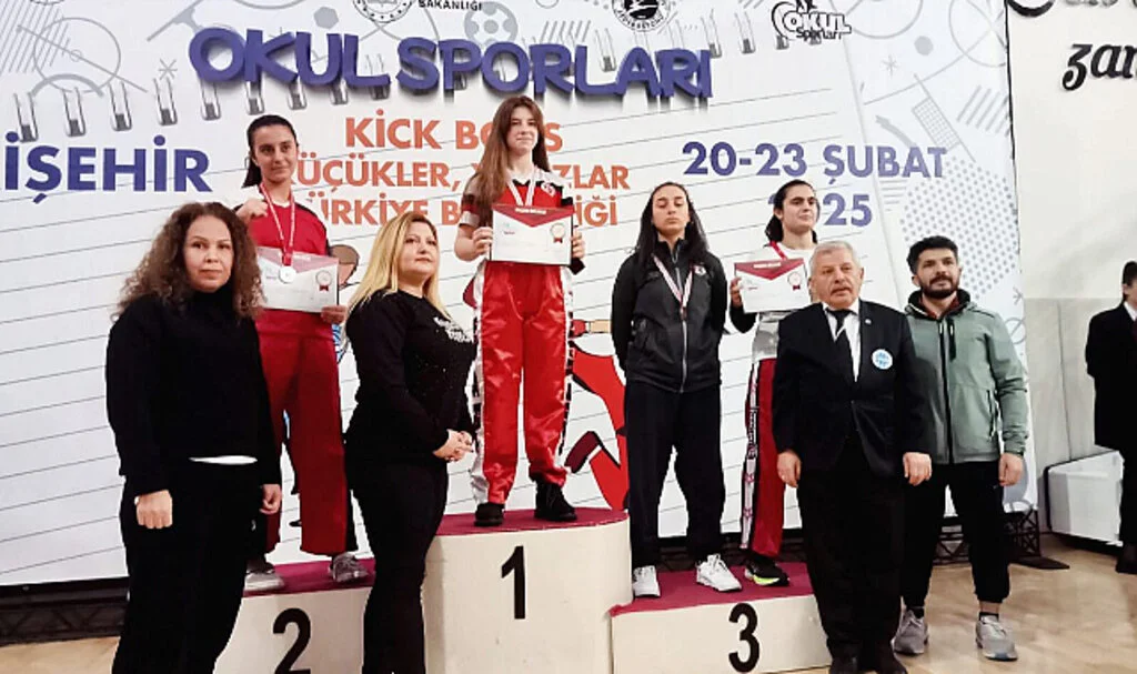 Atakumlu Sporcu, Kick Boks Türkiye 3.'sü Oldu