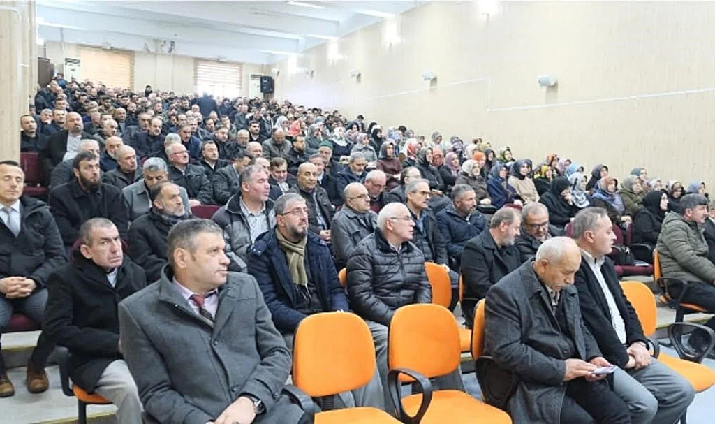 Bafra’da Din Görevlilerine “Etkin Din Hizmeti” Semineri