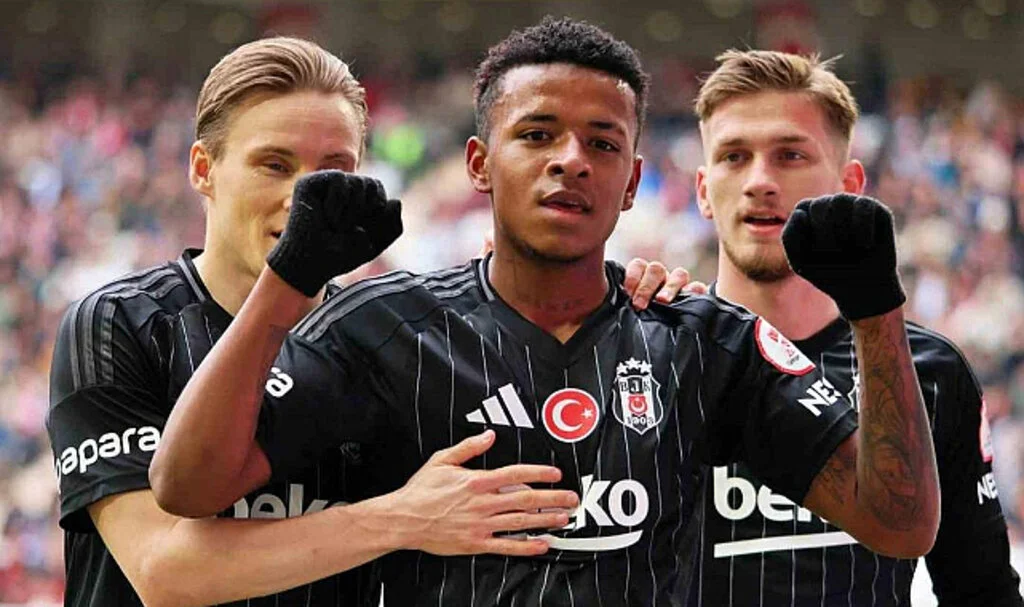 Beşiktaş, Antalyaspor’u 2-1 Mağlup Etti