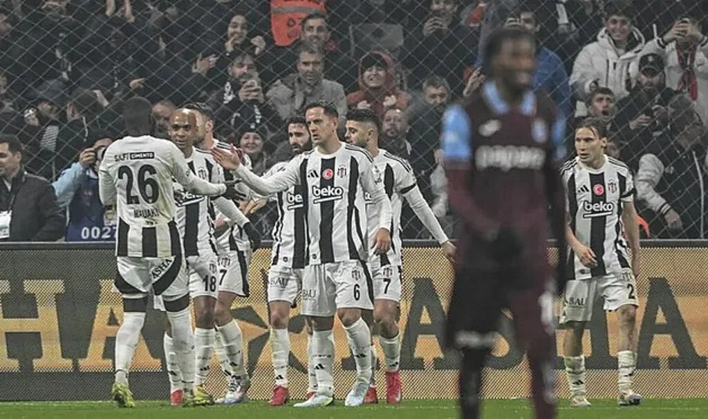 Beşiktaş, Trabzonspor’u 2-1 Yenerek 3 Puanı Kaptı