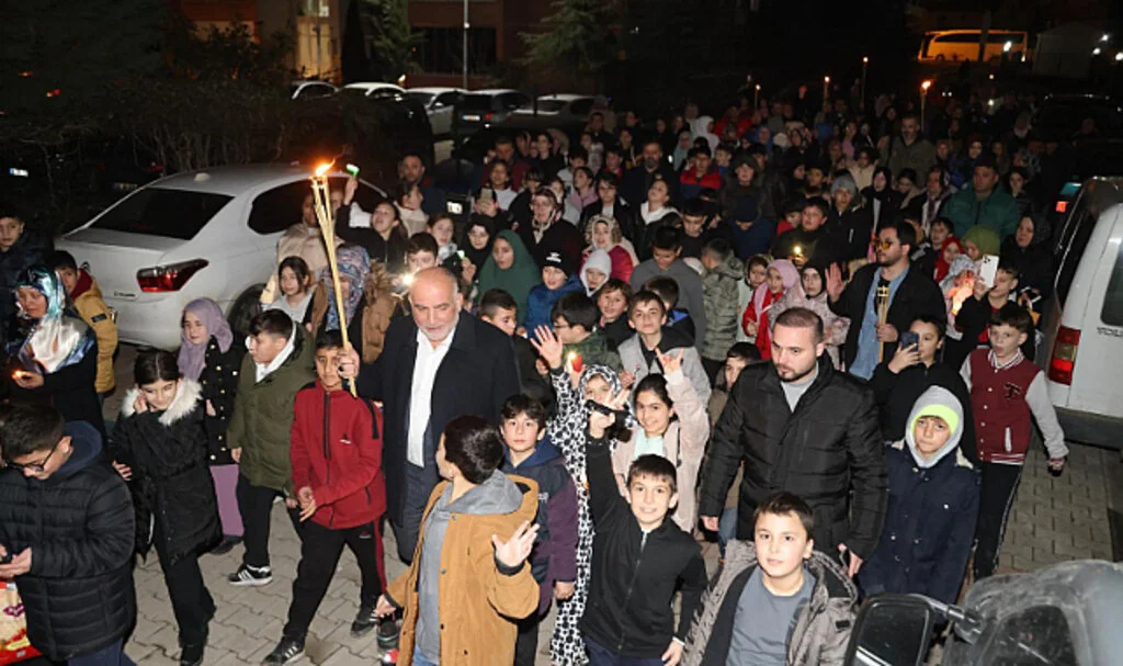 Canik'te Fener Alayıyla Ramazan Coşkusu