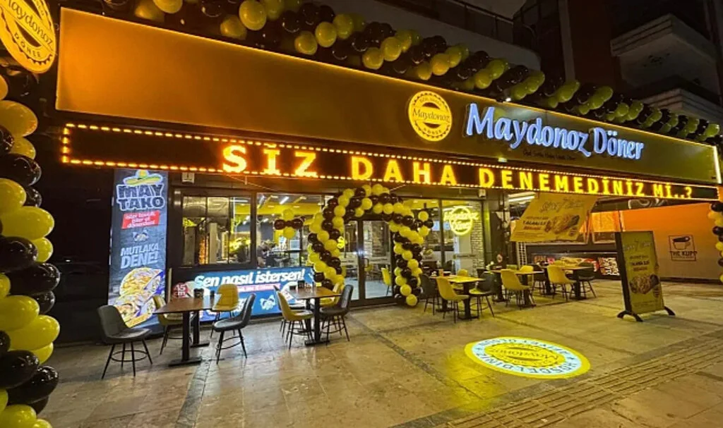 FETÖ'ye Finansman Sağladığı İddia Edilen Maydonoz Döner'e Kayyum Atandı