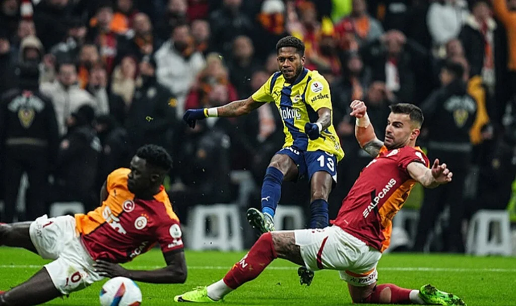 Fred’ten Derbi Yorumu: "Kazanmaya Gelmiştik"