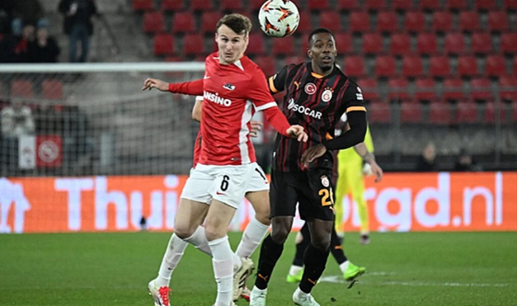 Galatasaray, AZ Alkmaar'a 4-1 Yenildi, Tur Şansı Zora Girdi