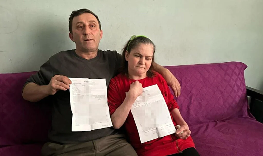 Görme Engelli Eşinin Tedavisi İçin Borç Verdi, Parayı Alamadı