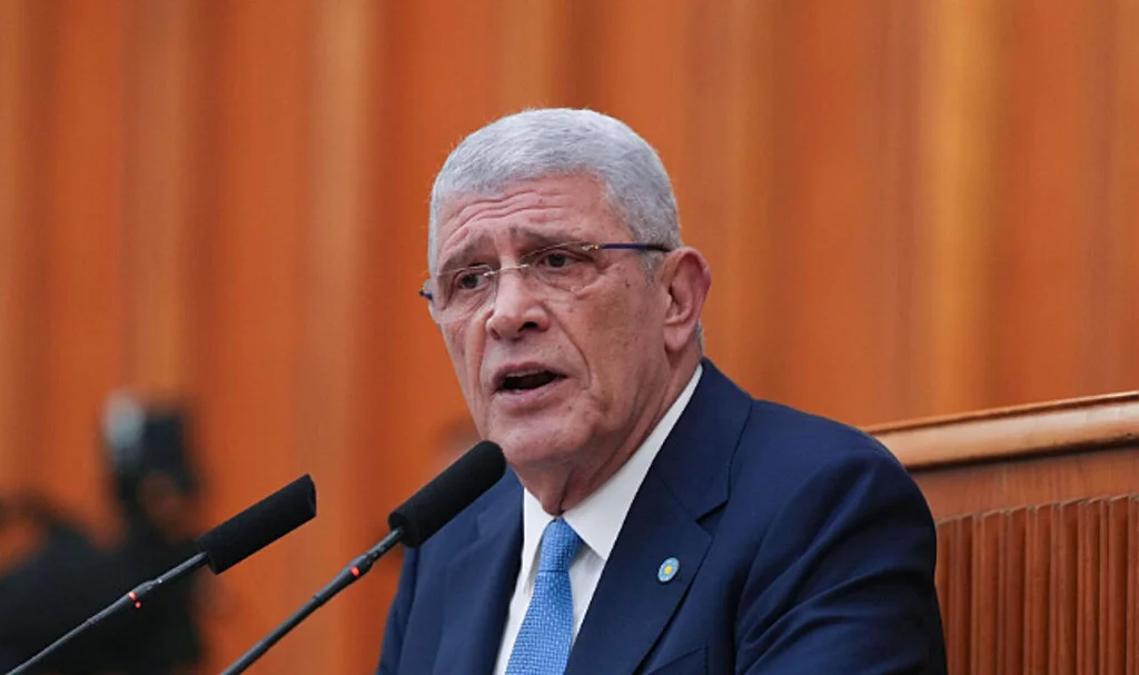 İYİ Parti Lideri Müsavat Dervişoğlu'ndan Öcalan'ın Çağrısına Sert Tepki