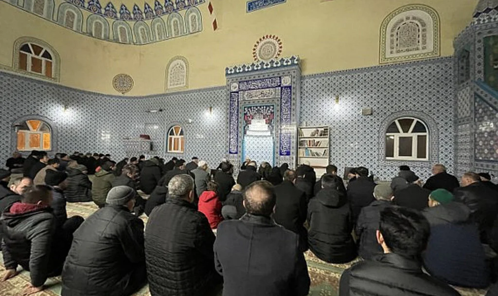 Kavak’ta Berat Kandili Dualarla İdrak Edildi