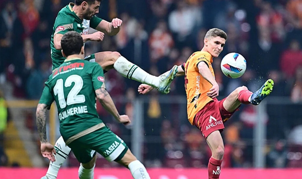Konyaspor ve Galatasaray Tur Atladı, Başakşehir Elendi