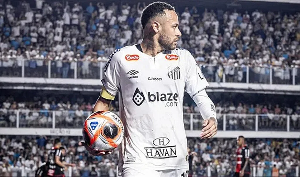 Neymar 12 Yıl Sonra Santos Formasıyla Sahaya Döndü