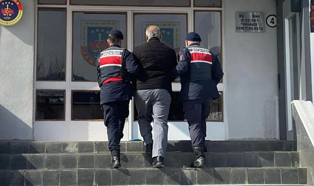 Samsun’da 10 Yıl 10 Ay Hapis Cezası ile Aranan Şahıs Tutuklandı