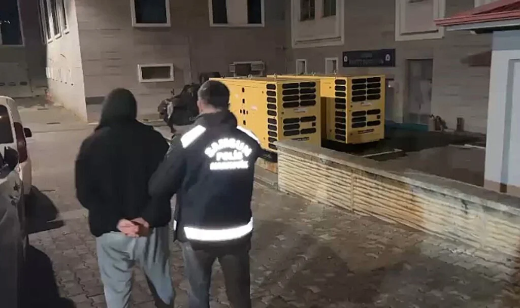 Samsun’da Aranan Hırsız Uyuşturucuyla Yakalandı