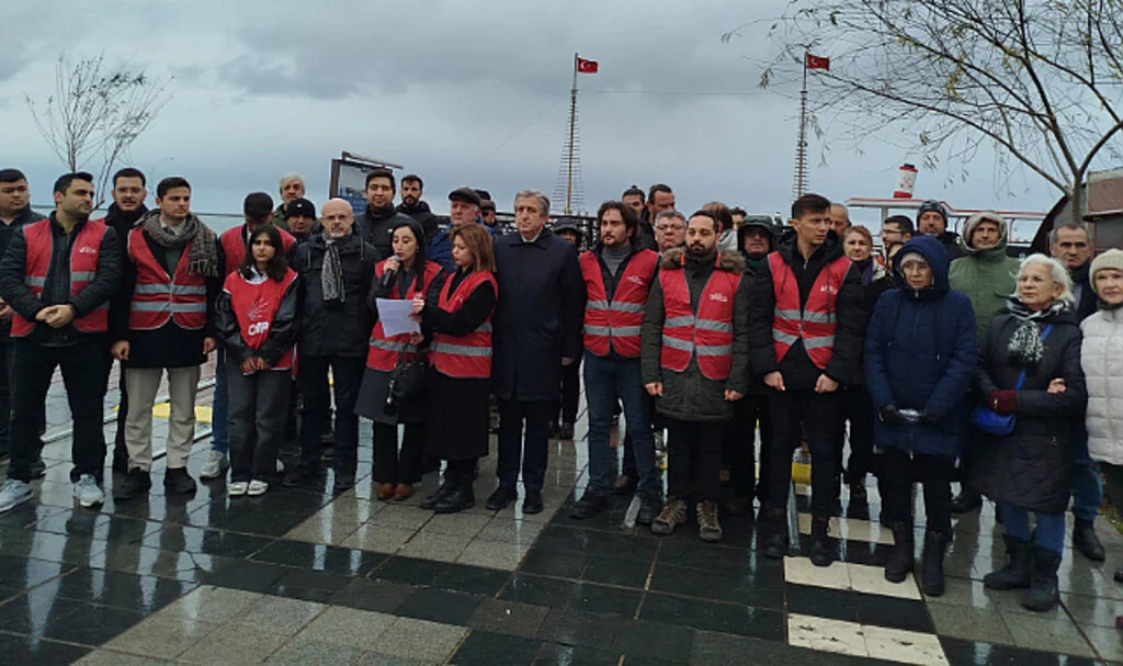 Samsun'da CHP'li Gençlik'ten Teğmenlere Destek