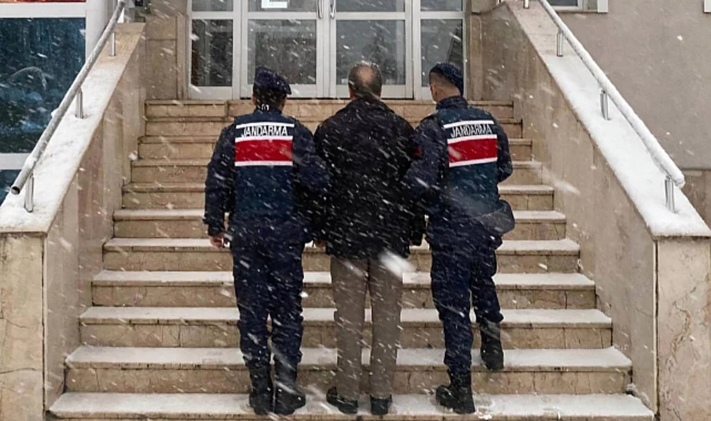 Samsun’da FETÖ’den Aranan Eski Hakim 7 Yıl 5 Ay Ceza ile Yakalandı