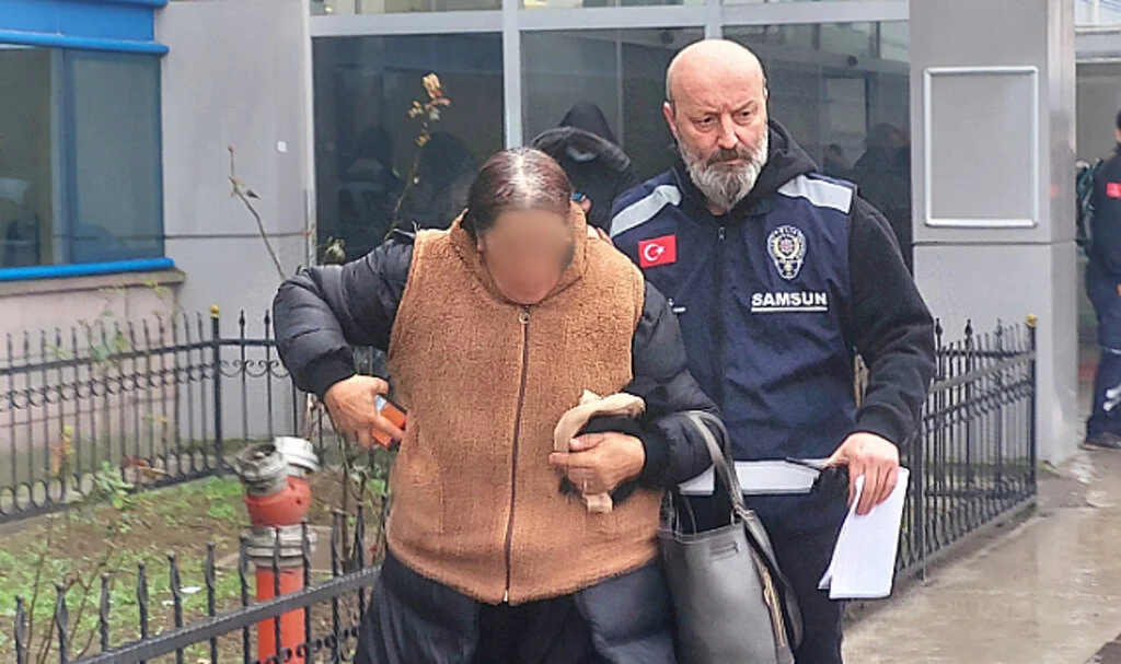 Samsun'da hırsızlıktan 4 yıl 4 ay hapis cezası bulunan kadın yakalandı