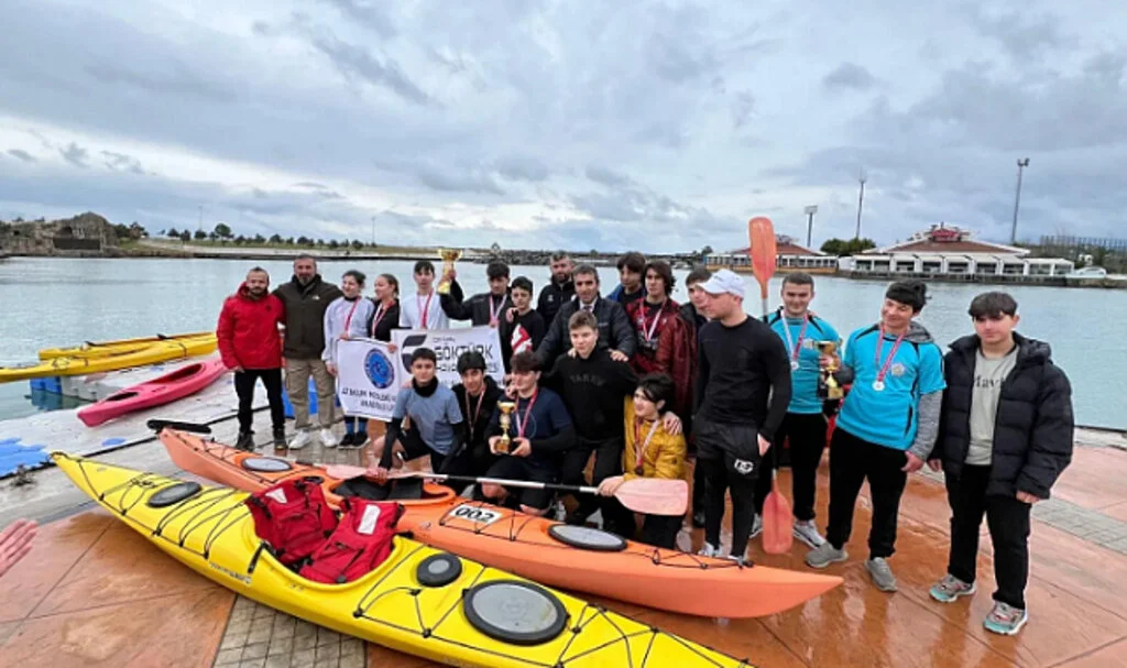 Samsun'da Okul Sporları Kano Yarışları Tamamlandı!