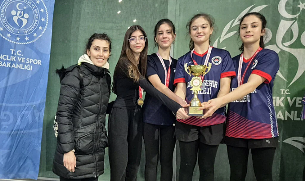  Samsun’da Okul Sporları Tenis İl Birinciliği Tamamlandı!