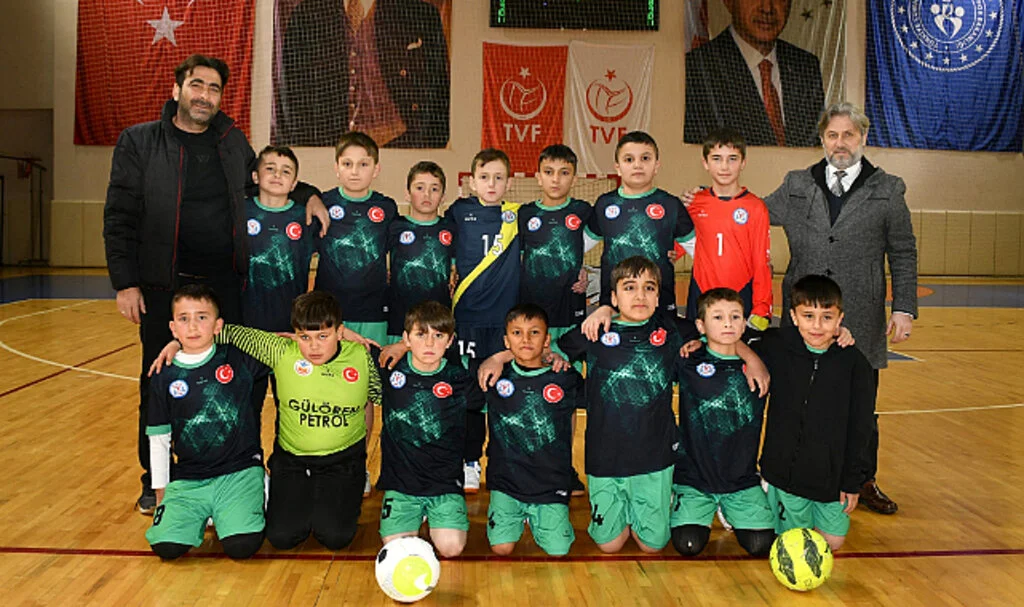 Samsun'da Okul Sporlarında Futsal Heyecanı Devam Ediyor