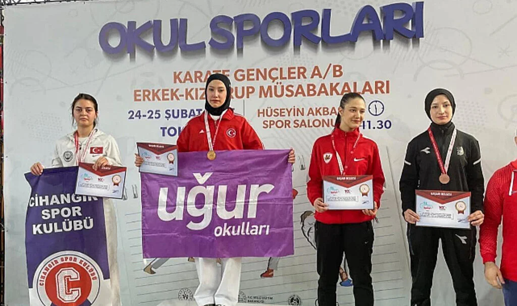  Samsunlu Sporcular, Karate Grup Müsabakalarından Türkiye Şampiyonasına Gidiyor