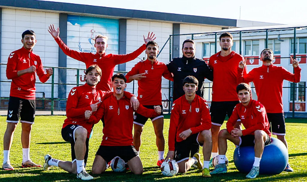 Samsunspor U19 ve U17 Takımları, Erteleme Maçlarına Hazırlanıyor