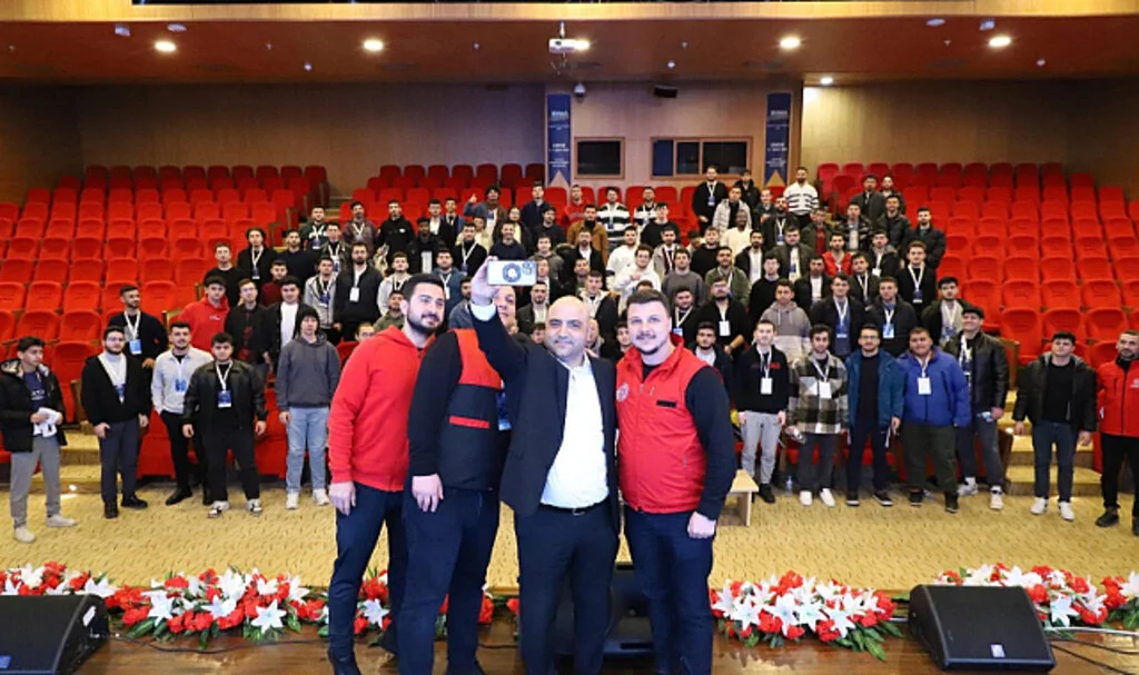 Samsunspor Yöneticisi Fazlıhan Carus, Gençlerle Buluştu