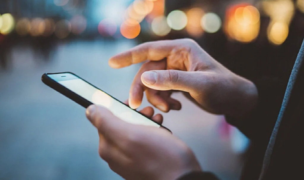 Telefonunuzu Yeniden Başlatmak Gerçekten Faydalı mı?