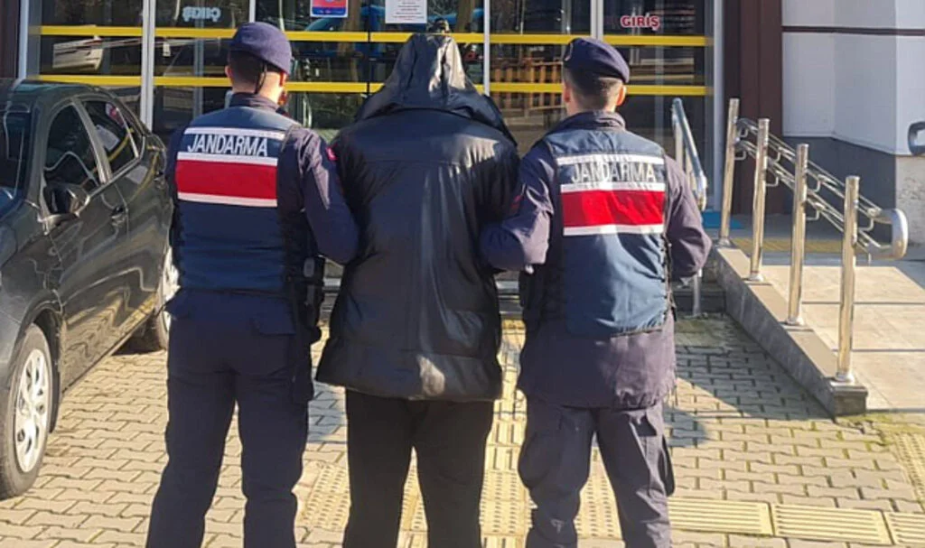 Terme’de 22 Yıl Hapis Cezası Bulunan Hükümlü Yakalandı