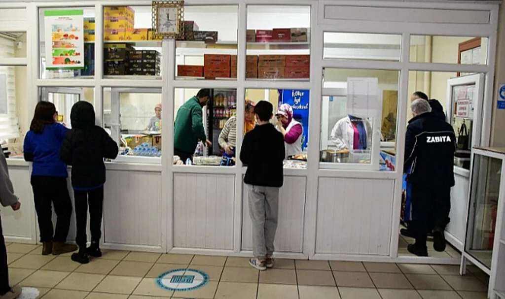 Terme’de Okul Kantinlerine Sıkı Denetim