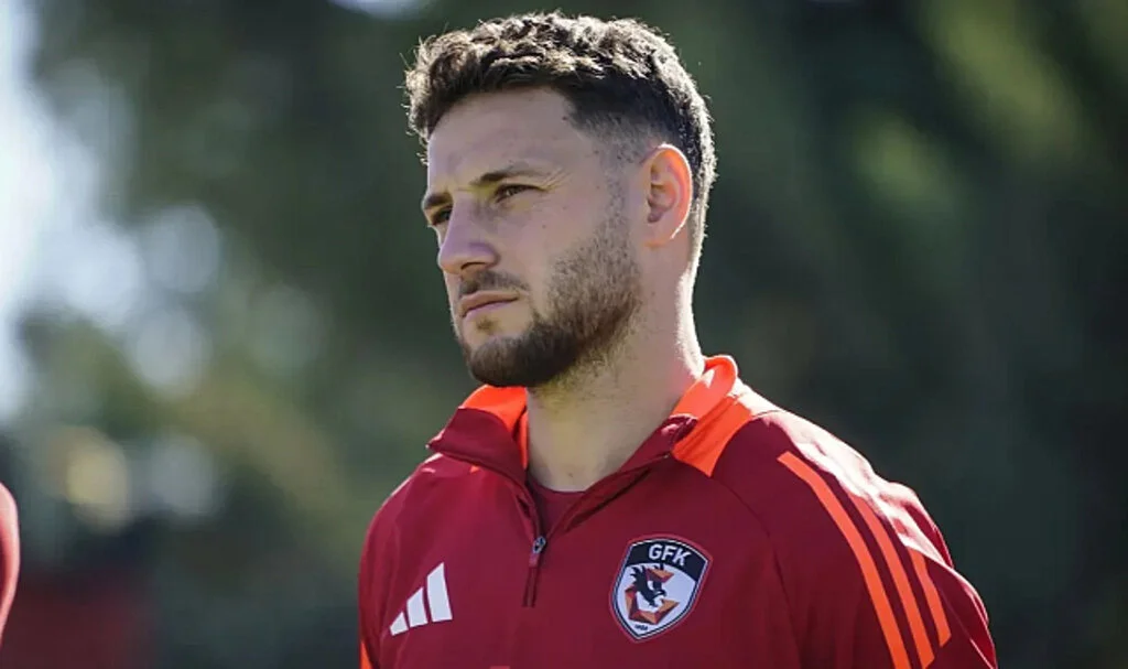 Trabzonspor, Mustafa Eskihellaç’ı Kadrosuna Kattı